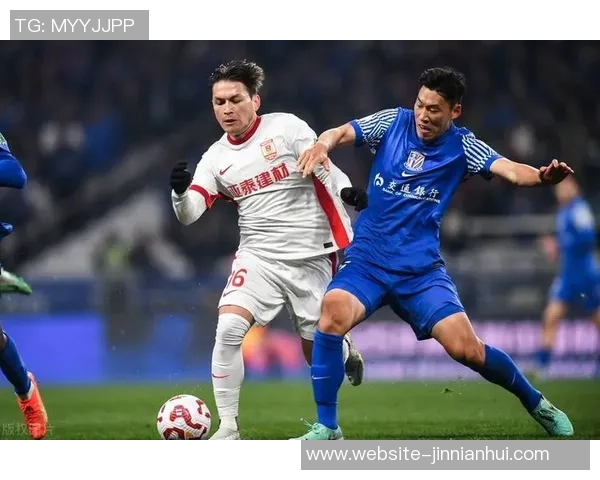 关键时刻鲍亚雄化解单刀险情朱辰杰门线解围保住球队胜利希望