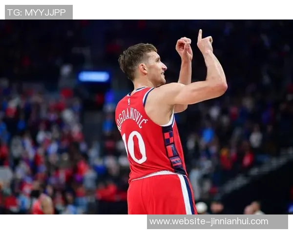 博格丹分享战胜灰熊的秘诀：拉开空间与精准阅读比赛局势的重要性