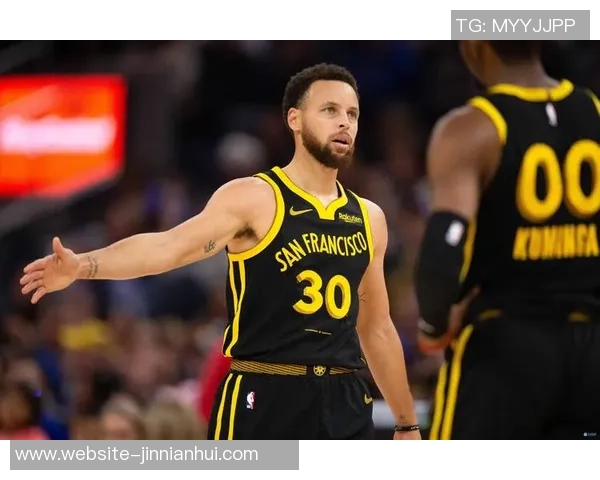 关键时刻三分命中率排行小白高居第一库里紧随其后小贾约基奇哈登表现不俗